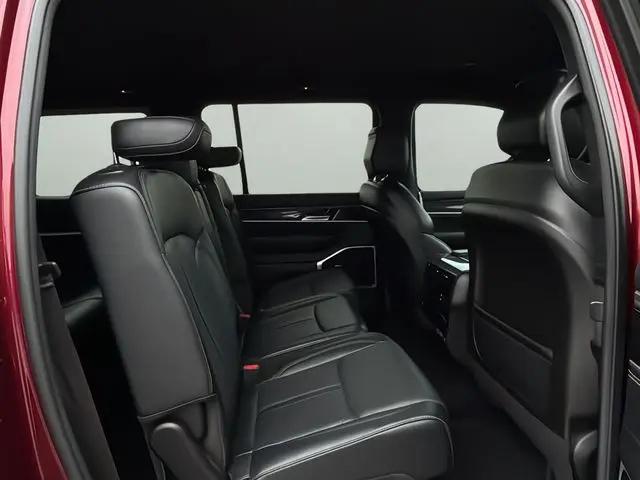 2022 Jeep Wagoneer Series III 4x2