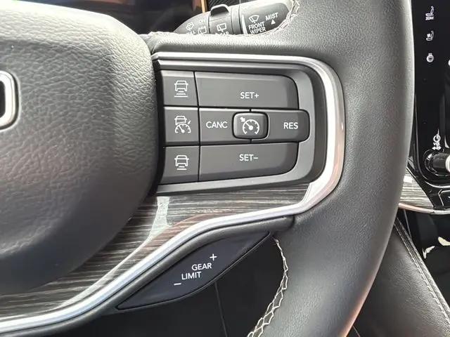 2022 Jeep Wagoneer Series III 4x2