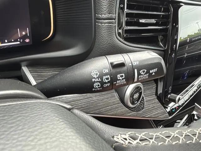 2022 Jeep Wagoneer Series III 4x2
