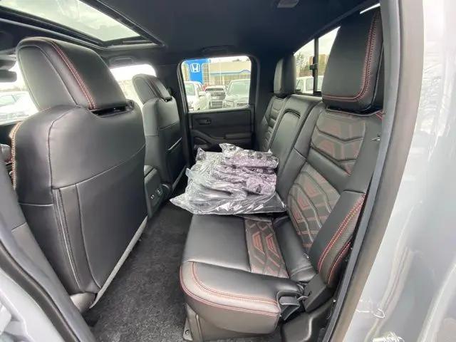 2026 Nissan Frontier Crew Cab PRO-4X 4x4