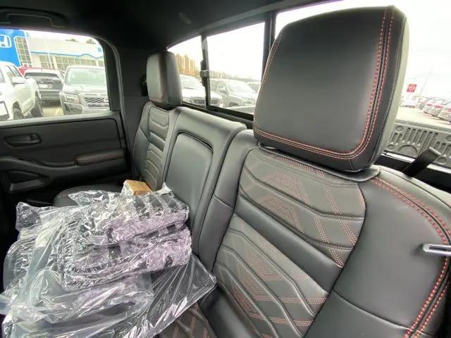 2026 Nissan Frontier Crew Cab PRO-4X 4x4