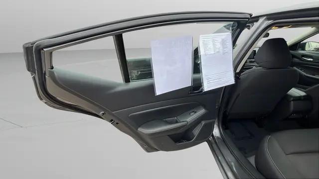 2024 Nissan Altima SV FWD