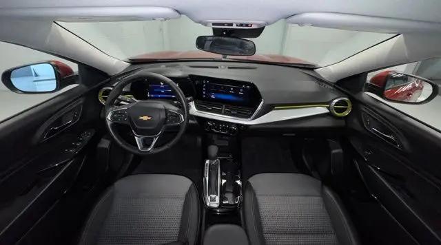2024 Chevrolet Trax FWD LT