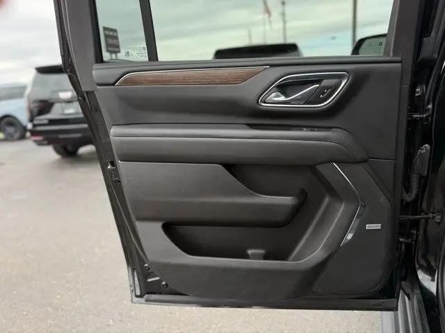 2023 Chevrolet Suburban High Country