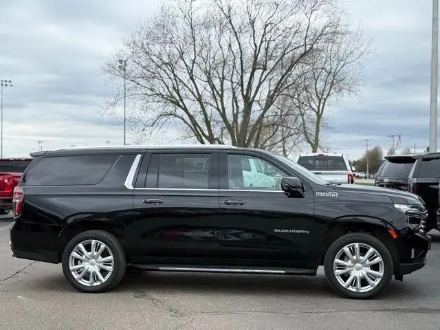 2023 Chevrolet Suburban High Country
