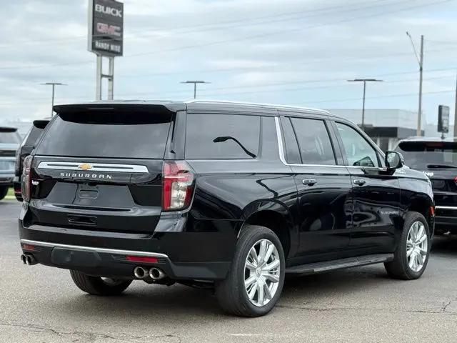 2023 Chevrolet Suburban High Country