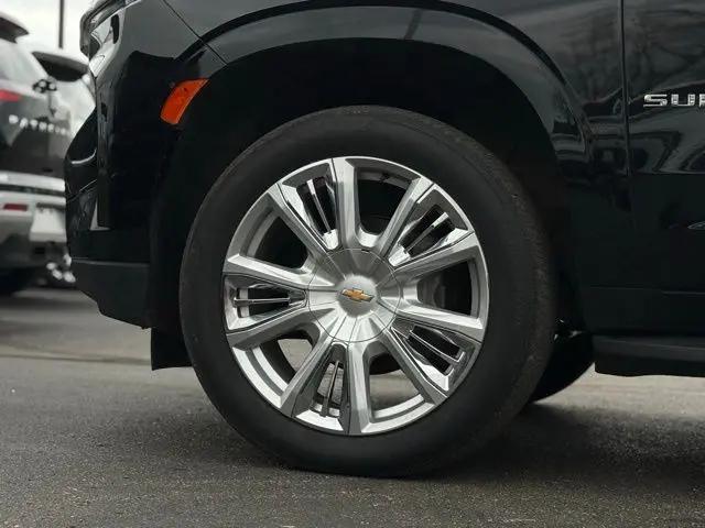 2023 Chevrolet Suburban High Country