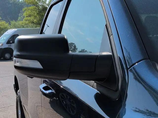 2022 Ram 1500 Big Horn Quad Cab 4x4 6'4" Box