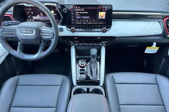 2026 GMC Canyon AT4X, 4WD
