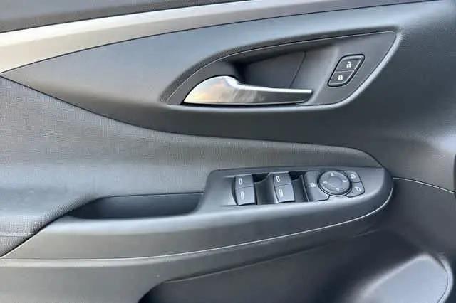 2026 Buick NV Preferred FWD