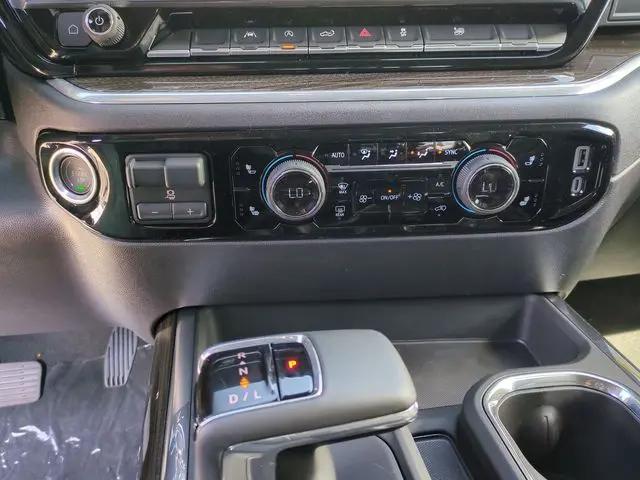 2026 Chevrolet Silverado 1500 4WD Crew Cab Short Bed RST