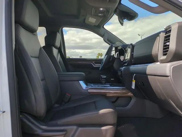 2026 Chevrolet Silverado 1500 4WD Crew Cab Short Bed RST