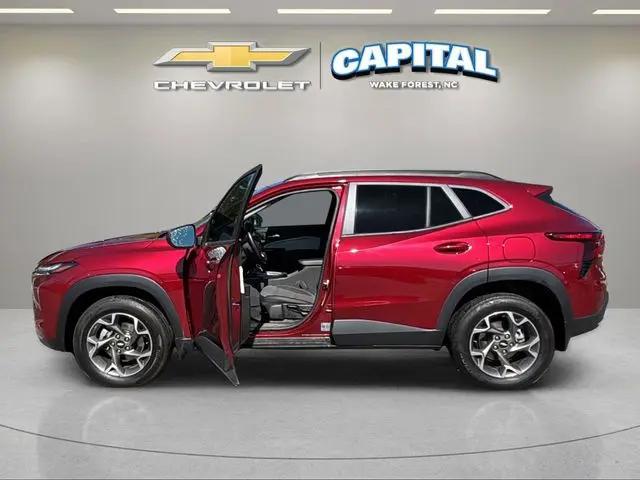 2025 Chevrolet Trax FWD LT