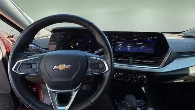 2025 Chevrolet Trax FWD LT