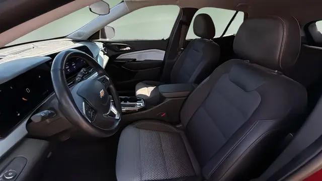 2025 Chevrolet Trax FWD LT