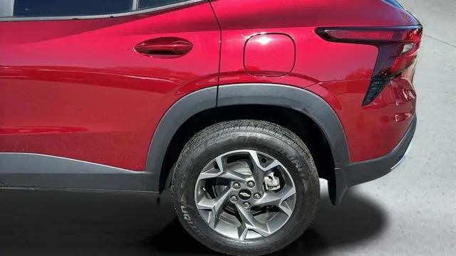 2025 Chevrolet Trax FWD LT