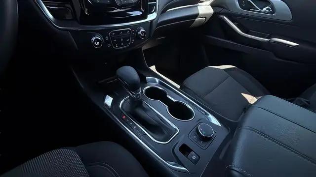 2023 Chevrolet Traverse FWD LT Cloth