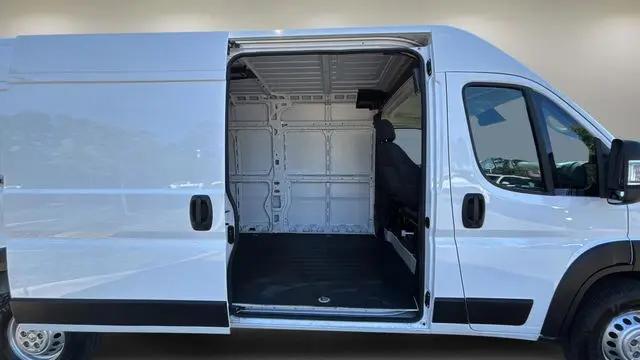 2025 Ram ProMaster 2500 Cargo Van Tradesman High Roof 159" WB w/Pass Seat