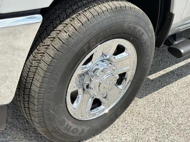 2026 Ram 2500 Tradesman Crew Cab 4x4 6'4" Box