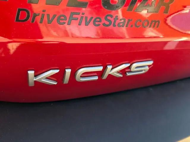 2026 Nissan Kicks SV