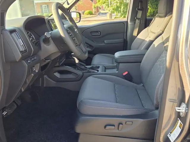 2026 Nissan Frontier Crew Cab SV 4x2