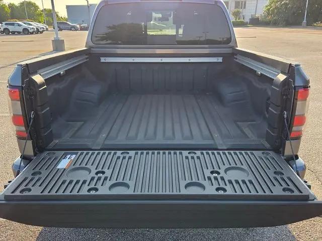 2026 Nissan Frontier Crew Cab SV 4x2
