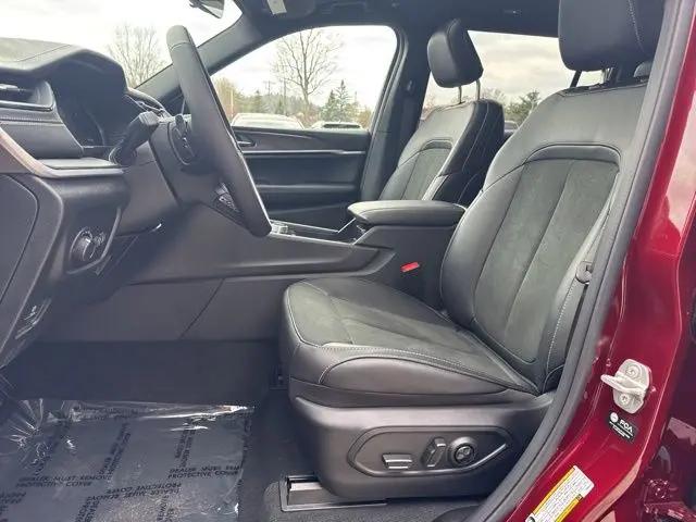 2026 Jeep Grand Cherokee L Altitude 4x4