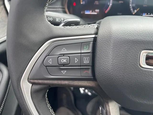 2026 Jeep Grand Cherokee L Altitude 4x4