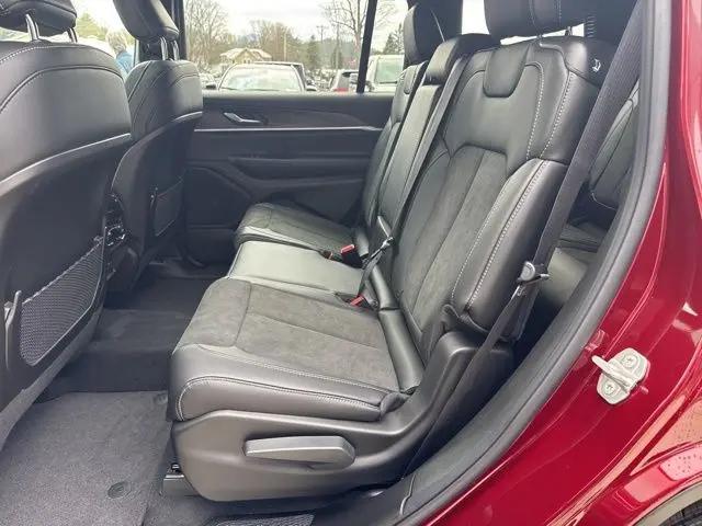 2026 Jeep Grand Cherokee L Altitude 4x4