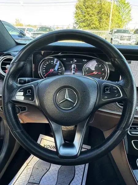 2017 Mercedes-Benz E-CLASS E 300 E 300