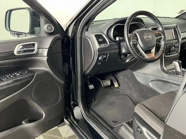 2020 Jeep Grand Cherokee Laredo E 4x4