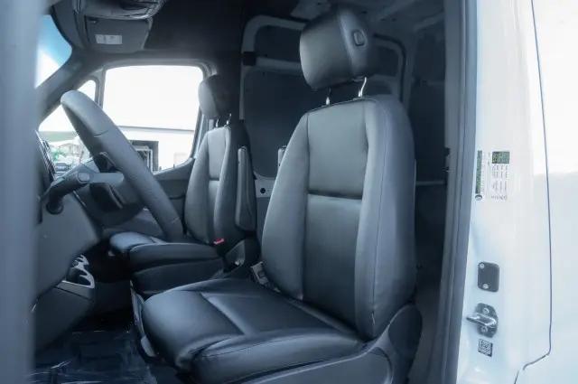 2026 Mercedes-Benz Sprinter 2500 High Roof 4-Cyl Diesel HO