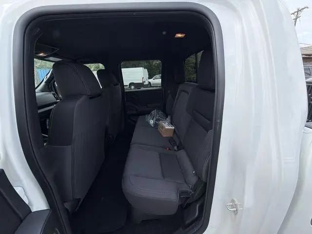 2026 Nissan Frontier Crew Cab SV 4x4