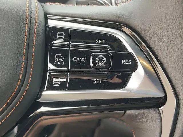 2026 Jeep Grand Cherokee L Summit 4x4
