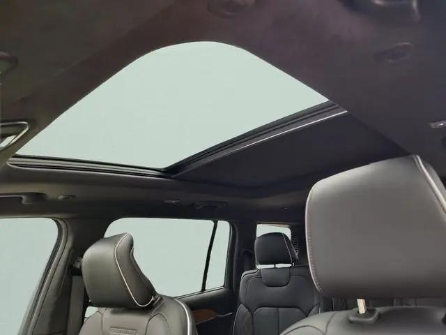 2026 Jeep Grand Cherokee L Summit 4x4