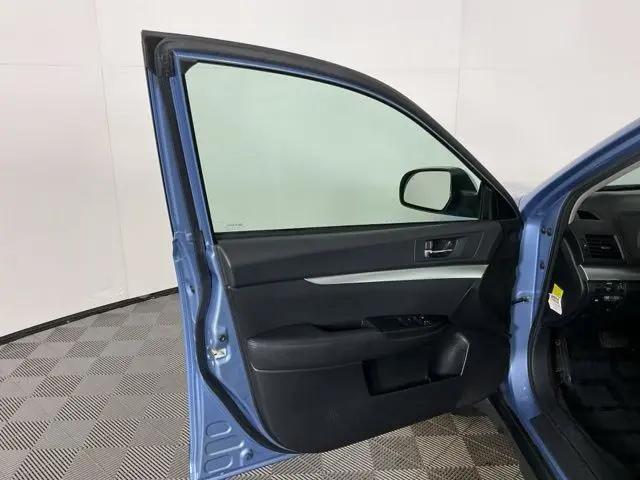 2010 Subaru Outback 2.5i Premium