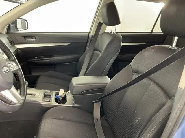 2010 Subaru Outback 2.5i Premium