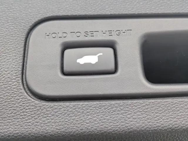 2023 Acura MDX Advance Package