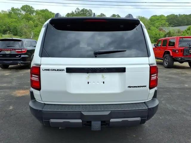 2026 Toyota Land Cruiser Base