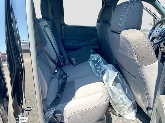 2026 Nissan Frontier Crew Cab SV 4x2