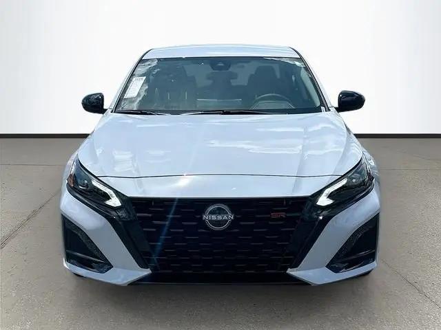 2026 Nissan Altima SR FWD