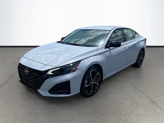 2026 Nissan Altima SR FWD