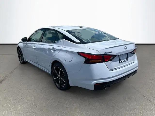 2026 Nissan Altima SR FWD
