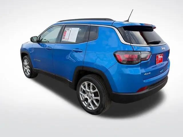 2022 Jeep Compass Latitude Lux 4x4