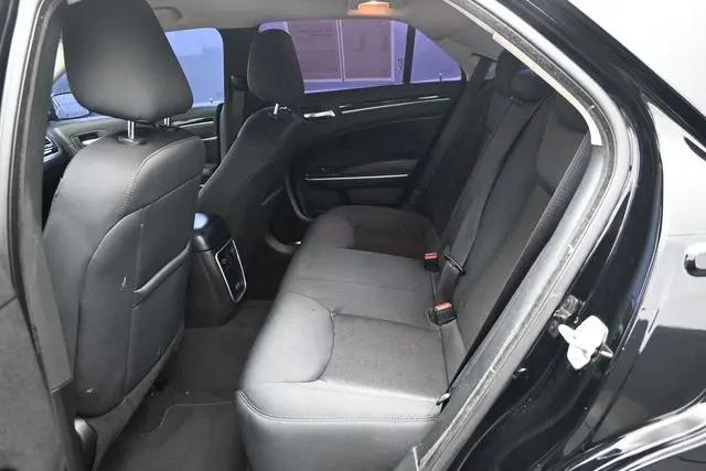 2023 Chrysler 300 Touring