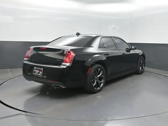 2023 Chrysler 300 Touring