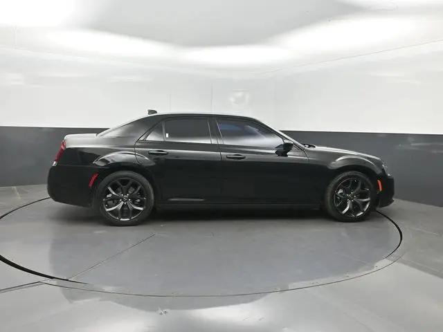 2023 Chrysler 300 Touring