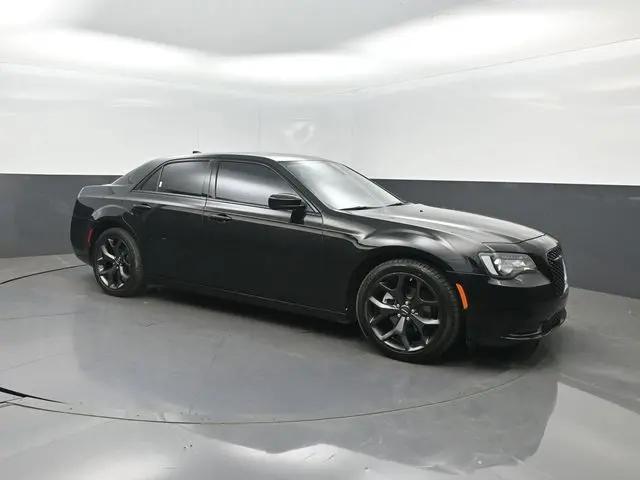 2023 Chrysler 300 Touring