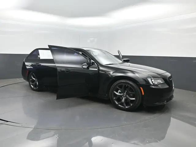 2023 Chrysler 300 Touring