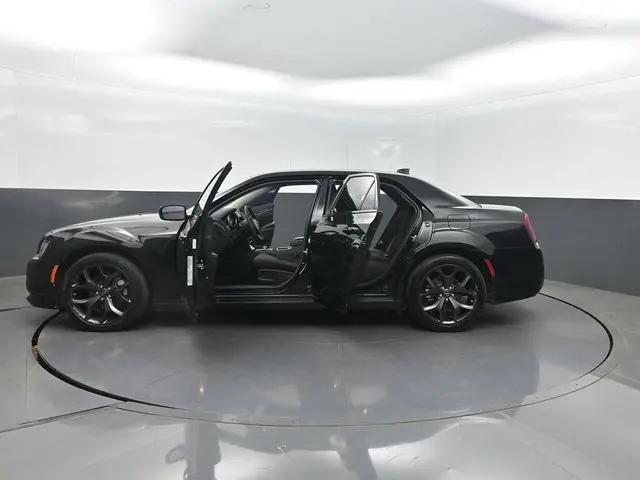 2023 Chrysler 300 Touring